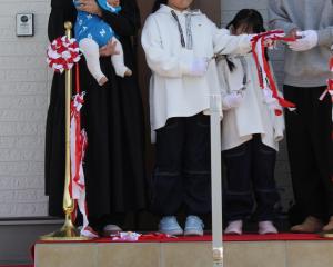 パパの分も切るわ。の巻。