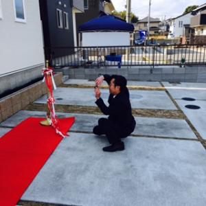 見慣れぬｻﾗﾘｰﾏﾝがその2。