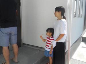 そんなことより、<br>飴が美味しいのよ。の図