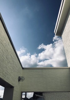 BOXバルコニーから眺める空<br><br>
