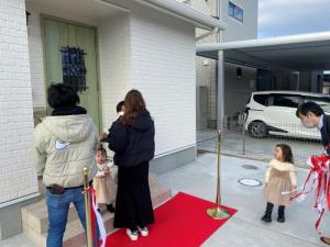 ねー何しているの？