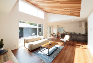 おっ!と見上げるHIRAYAなsumai